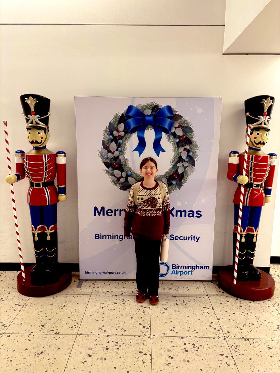 tomwalmesley90's tweet photo. The day has arrived to head to Lapland! Kept a the biggest surprise from Phoebe for almost a year! Visited @The110Farm for the infamous pumpkin patch and managed to get a secret video from @Syndicate . Such a top bloke, thanks again! 🙌 repping @SyndicateOG Xmas Jumper! https://t.co/QcyFpF8wuN
