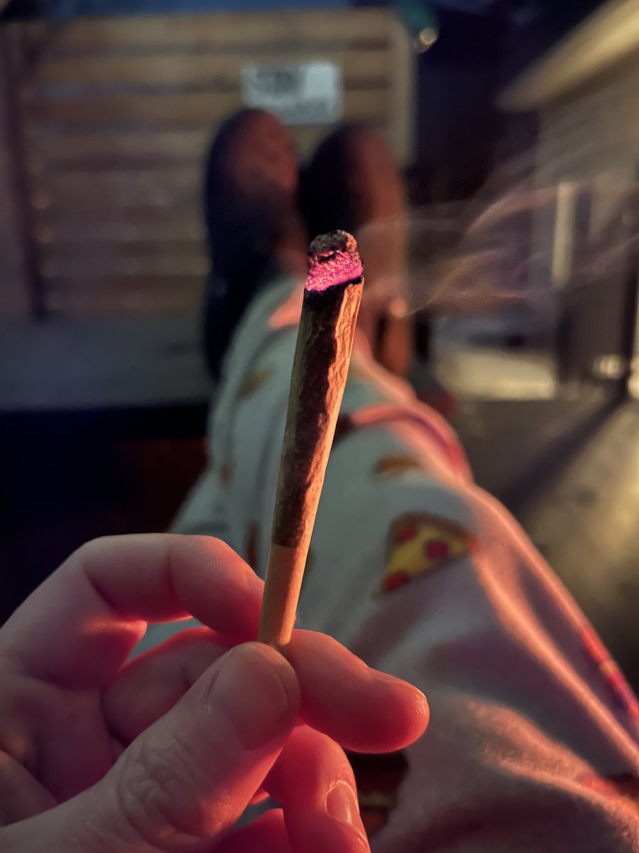 StonerDad's tweet photo. Finally, some me time https://t.co/gwBND7DFRp