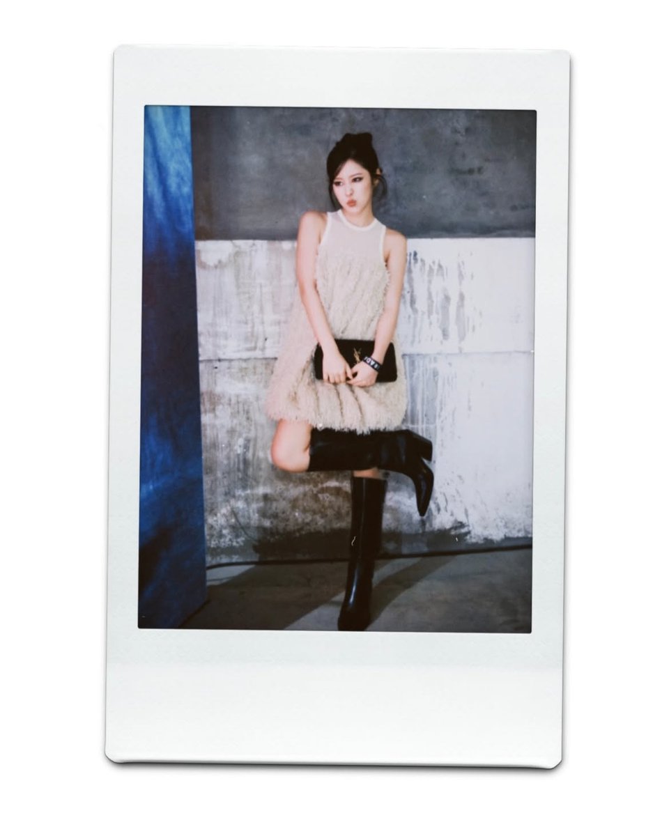 CiizeDaisy's tweet image. [Ciize Update] Post IG 111225

😗
#CPSxIRADA

IG : ciizezphr
🔗 instagram.com/p/DSHFbiQiZHG/

#ciizezphr #CiizeRutricha #MyFanze