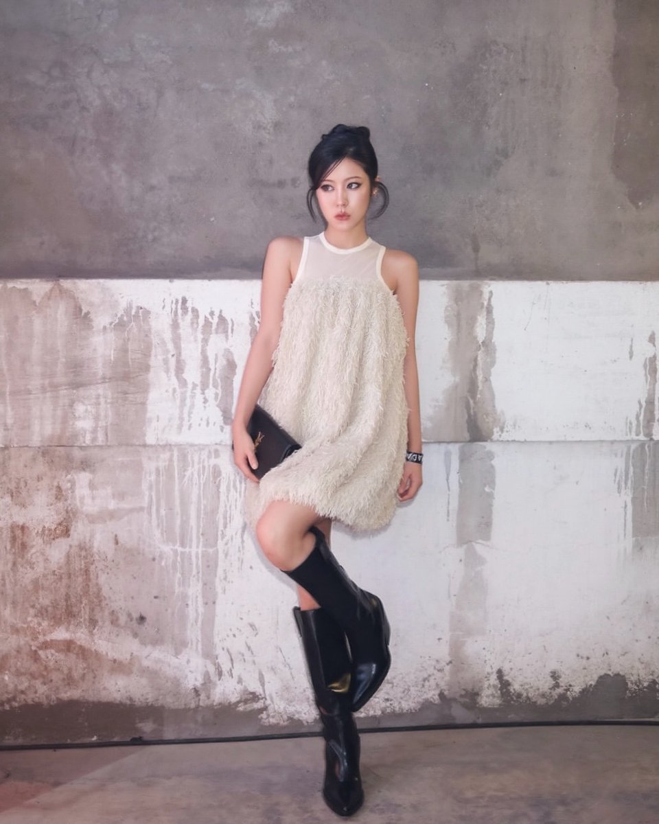 CiizeDaisy's tweet image. [Ciize Update] Post IG 111225

😗
#CPSxIRADA

IG : ciizezphr
🔗 instagram.com/p/DSHFbiQiZHG/

#ciizezphr #CiizeRutricha #MyFanze