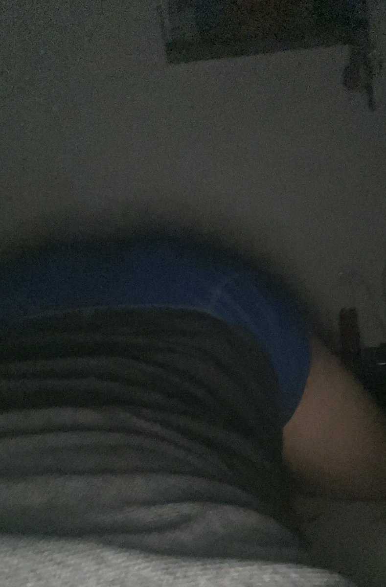 100823_'s tweet photo. No puedo dormir 🤥 https://t.co/erhjmLQt4T