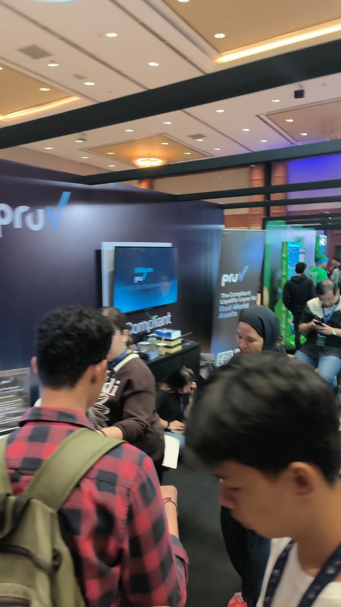 ElvenGarde tweet media