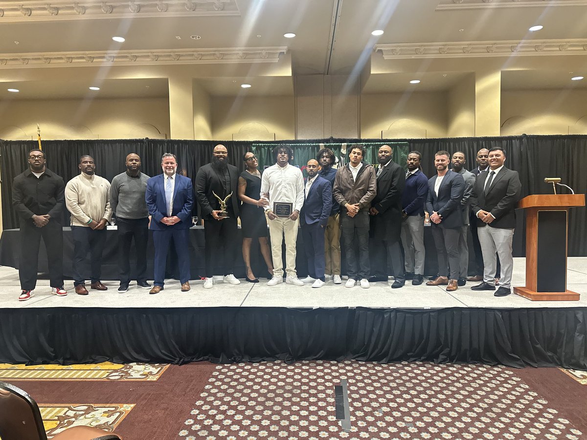 #nodayzoff tweet media