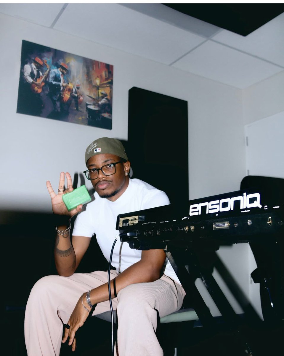 THESOBERINGPOD's tweet image. Last interview for the big 2025 a big shout out to Sunlight. The raise the bar challenge was phenomenal. We dropping 9am with the incomparable @tysonsybateli