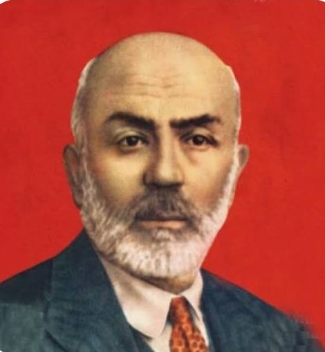 'Kim namus ve ahlak şövalyeliği yapıyorsa, bilin ki en namussuzu odur.' 
Mehmet Akif Ersoy