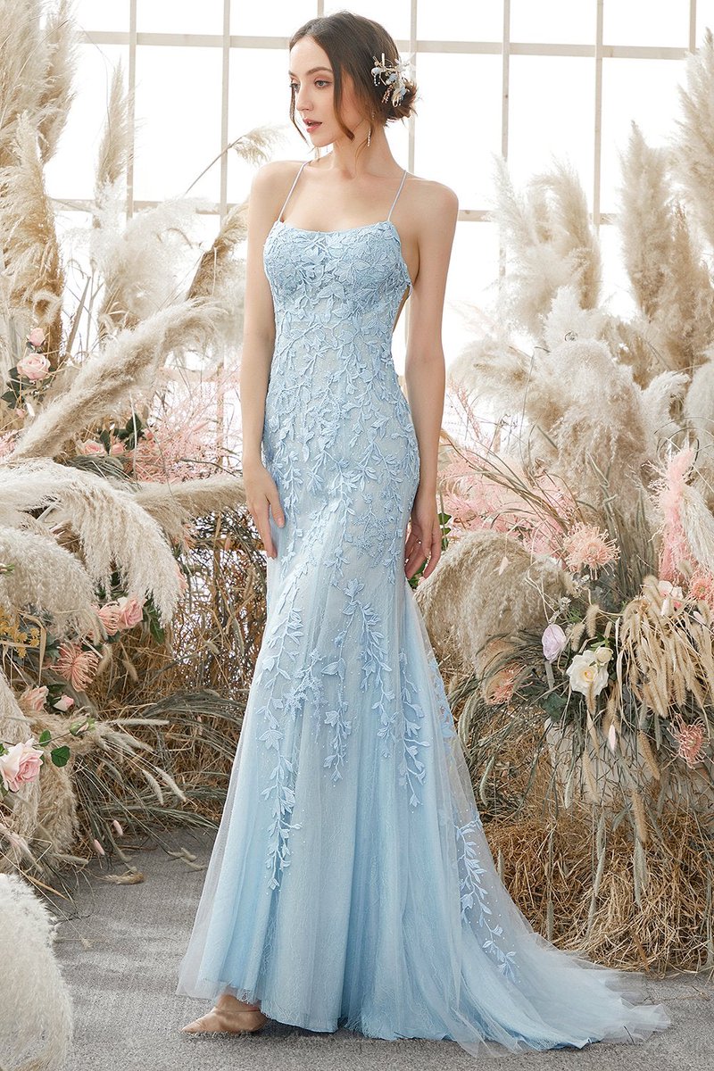 FennyFang9505's tweet photo. 💖✨Command every gaze in this show-stopping fishtail gown. Designed to celebrate the female form, its seamless, sculptural fit cascades into a dramatic, flowing train that mimics a siren's elegant tail. The daring silhouette https://t.co/G0b3Nhu1KU