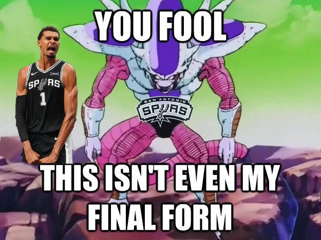 Spurs fans to Lakers fans after winning in L.A. 👽