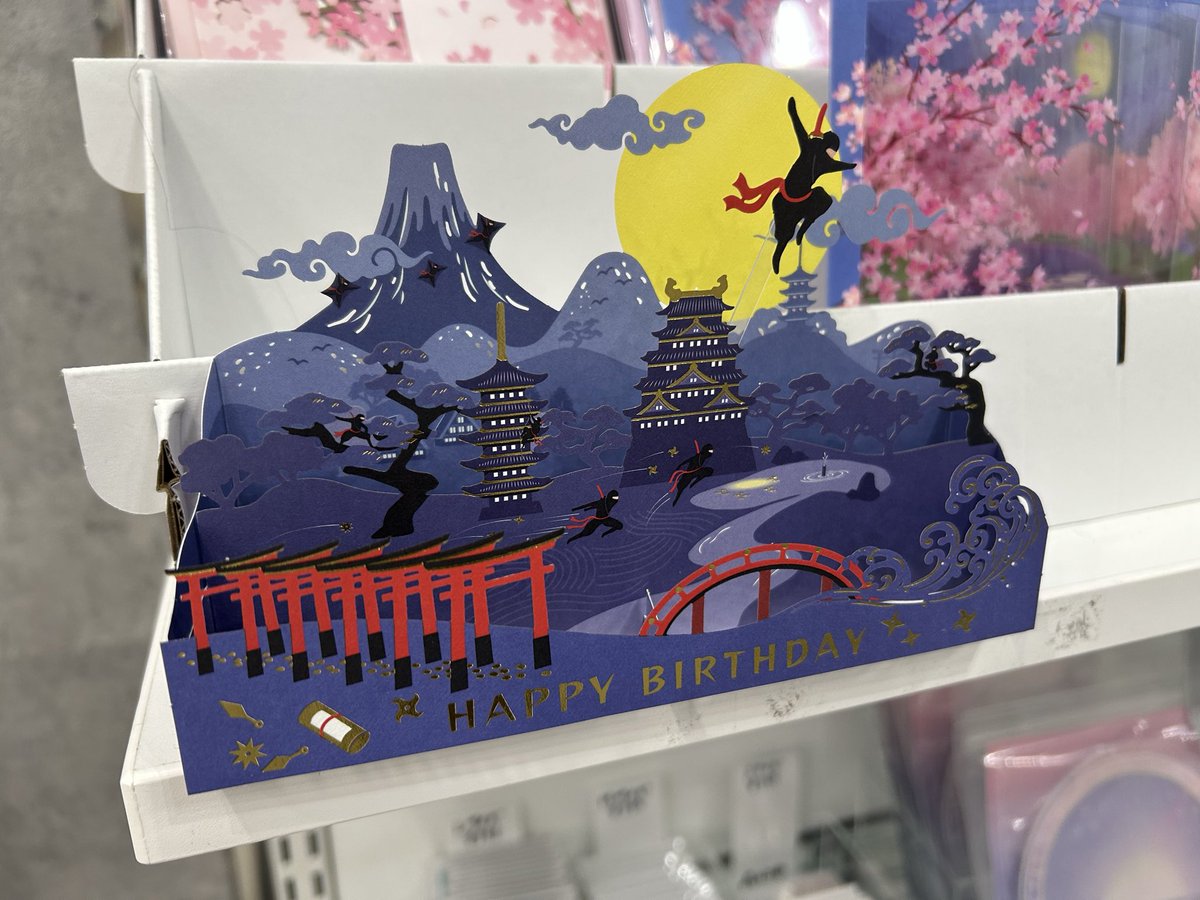 新商品入荷❣️ アクスタと一緒に飾れちゃうシリーズの立体ポスト