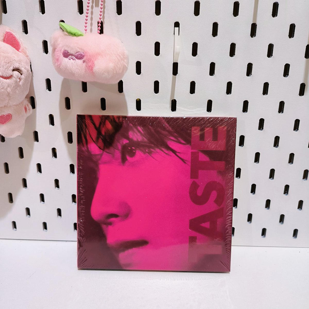 FancystuffI's tweet image. Giveaway Album Haechan sealed
Rules: 
RT twt ini &amp;amp; 3 twt di bawah 
Gak pernah hate Haechan 
Bersedia co packing 5k 🍊  
Rep dom mana 💚
End tgl 22 Desember 2025