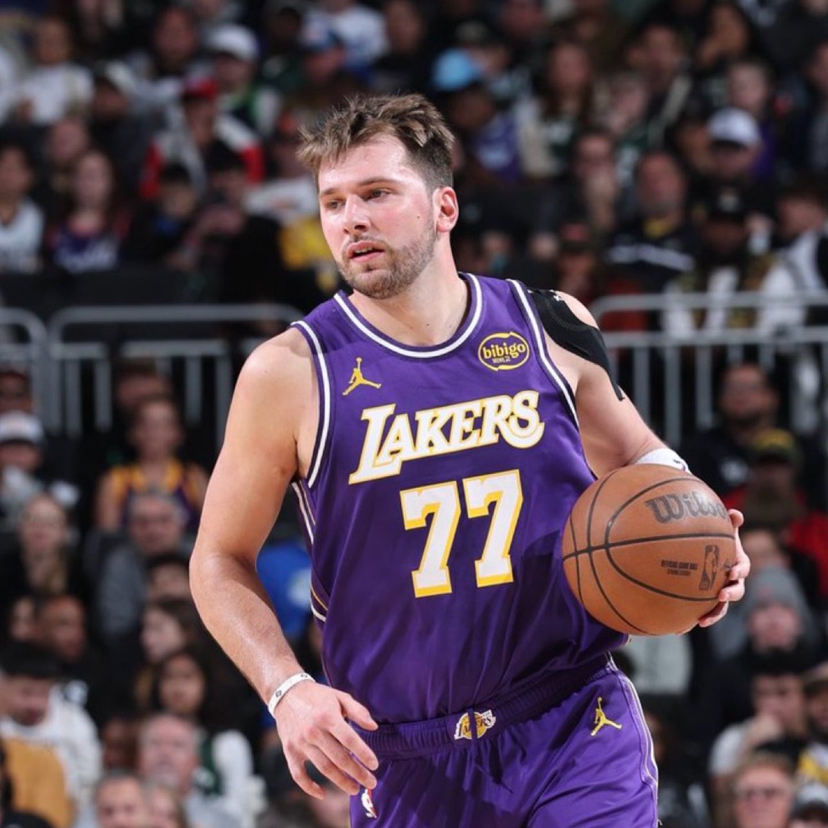 ⚡️ tweet media