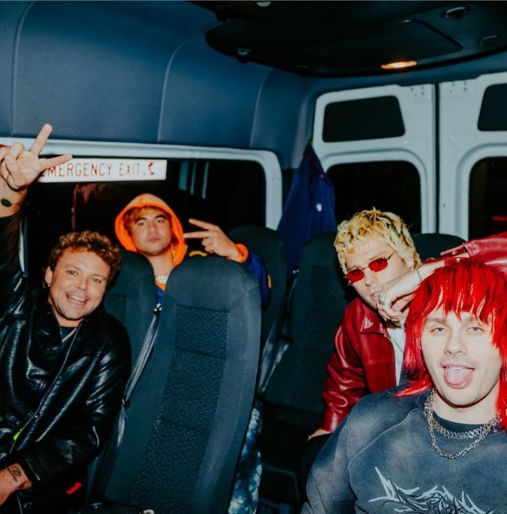 lei_mgc's tweet image. Evolve by 5 Seconds of Summer