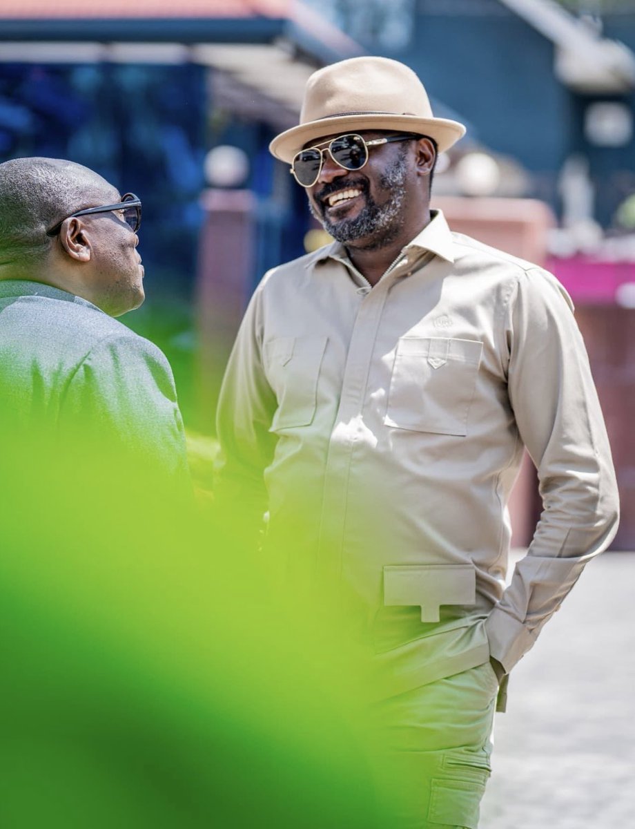 Un soldat tombe sur le champ d’honneur , un autre sort du buisson , récupère son arme , reprend la lutte . 
Ainsi se perpétue la chaîne sacrée du courage où chaque vie donnée éclaire le chemin de la liberté , et chaque relève transforme la douleur en victoire. Adieu Magloire !