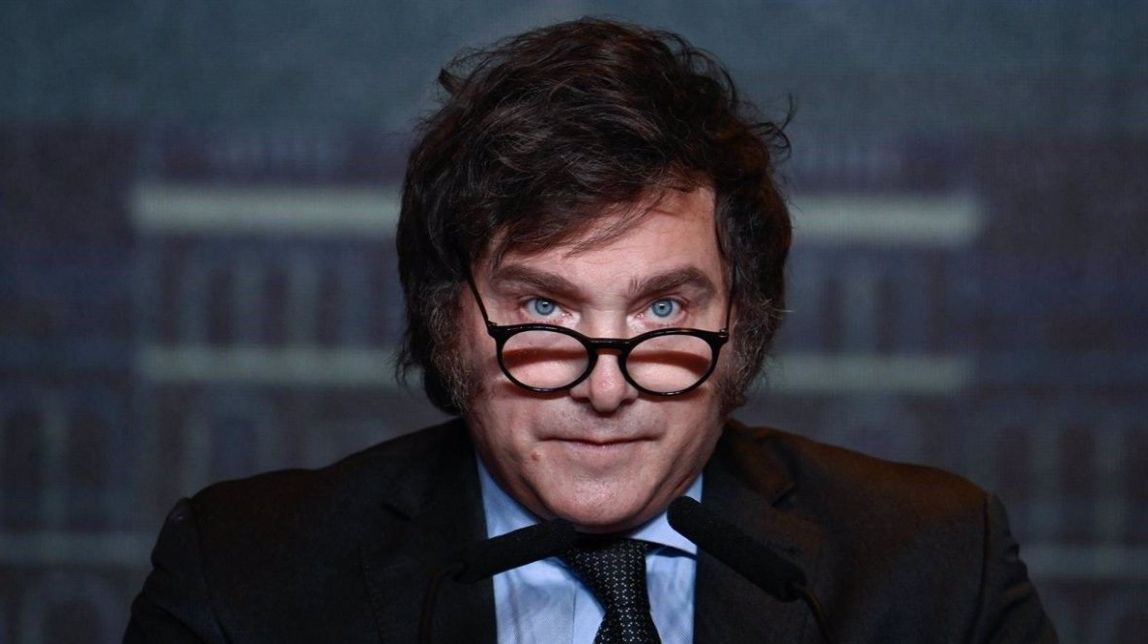 🔍 Vist i llegit d'«El despertador» de <a href="/Ferrancm/">Ferran Casas</a>: <a href="/SebaCasse/">Sebastián Casse</a> i <a href="/minimono/">mar centenera</a> radiografien en set gràfics les grans dades de l'economia argentina després de dos anys de polítiques de Javier Milei. Ho podeu llegir a <a href="/el_pais/">EL PAÍS</a> naciodigital.cat/el-despertador…