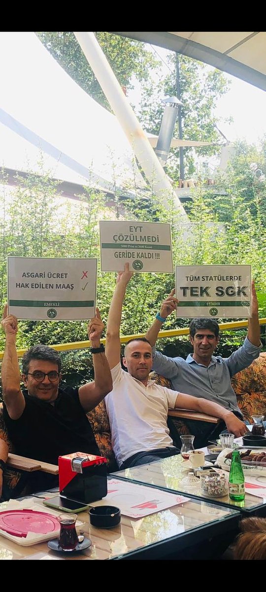 EYT düzenlemesi önemli bir adımdı ancak eksik kaldı.
📌 5000 prim günü şartı
📌 Kısmi emeklilik hakkı
binlerce yurttaşımız için hâlâ çözüm bekleyen iki temel konudur.
<a href="/RTEdijital/">Erdoğan Dijital Medya</a>
<a href="/isikhanvedat/">Prof. Dr. Vedat Işıkhan</a>
#5000KısmisizEYTiçimizeSinmedi