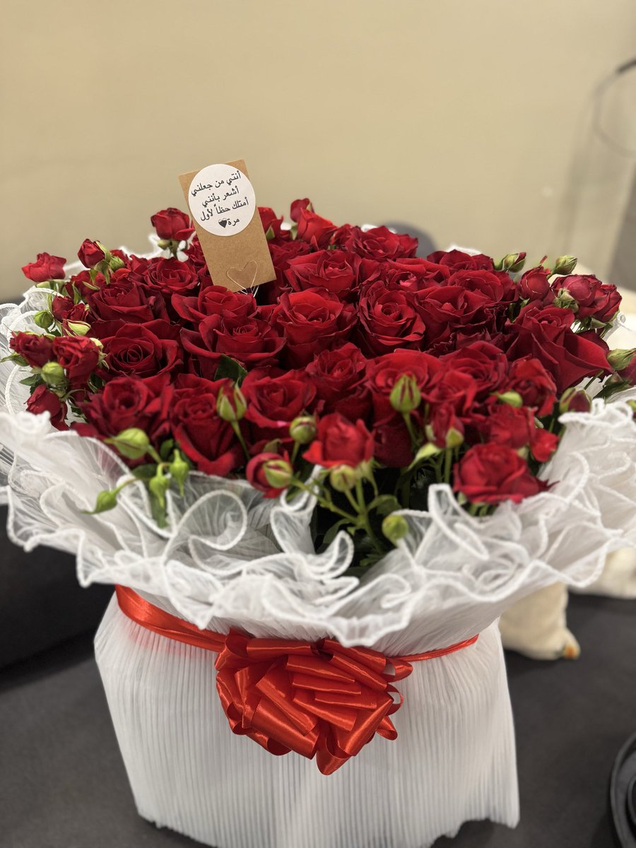 _8lpy's tweet photo. تجذبّني الاستثنائيّه
أحب كلمَة انتي وبَس . https://t.co/X0Y2bPfL7t