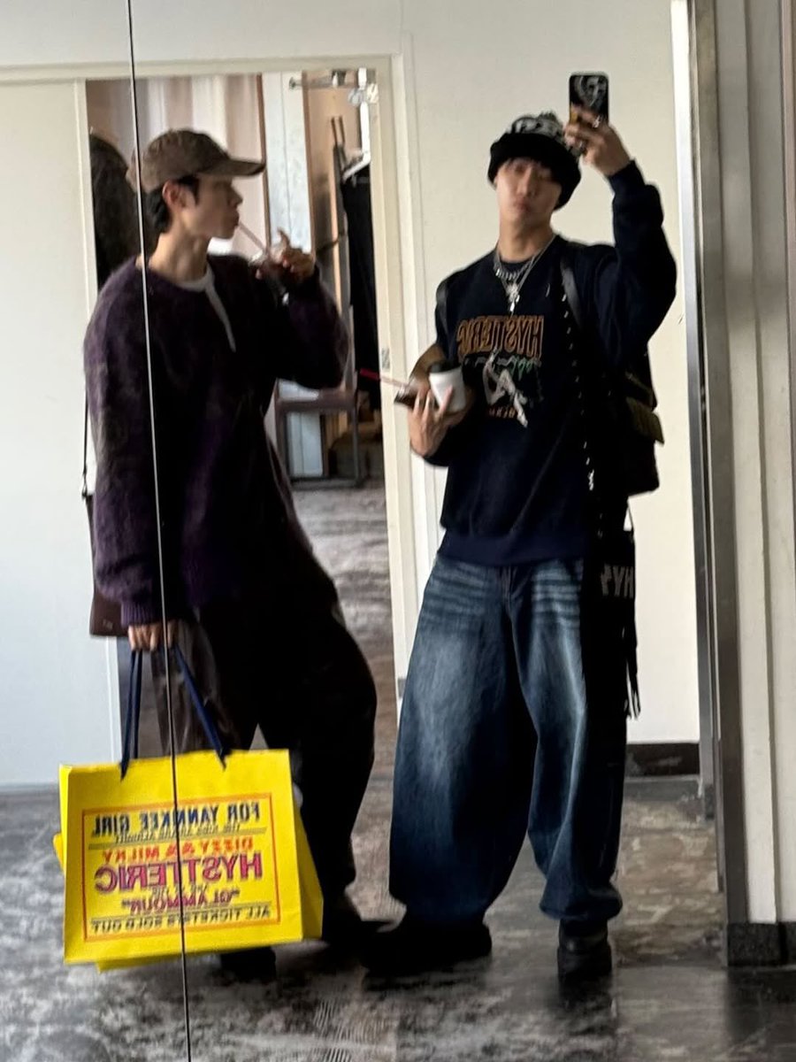 251211 #차정우 in 추영우 IG

형제투샷거셀이왓어요, , , 미틴