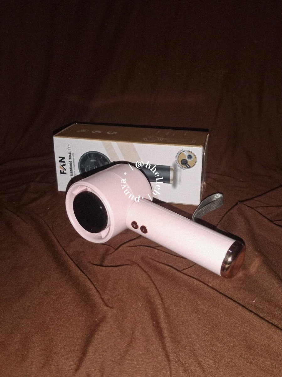 hhelleh's tweet photo. • kipas angin mini 
  digital handheld small fan
  led digital display power level
🔗https://t.co/APtDw2wITr https://t.co/XTghx5clkD