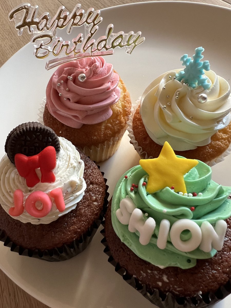 taretarepudding's tweet photo. #HAPPYJO1DAY
#JO1結成6周年おめでとう
#鶴房汐恩地球デビュー25周年
#汐恩くんありがとう
JO1みんな大好き‼️幸せでいてね‼️ https://t.co/4owJmrdtS8