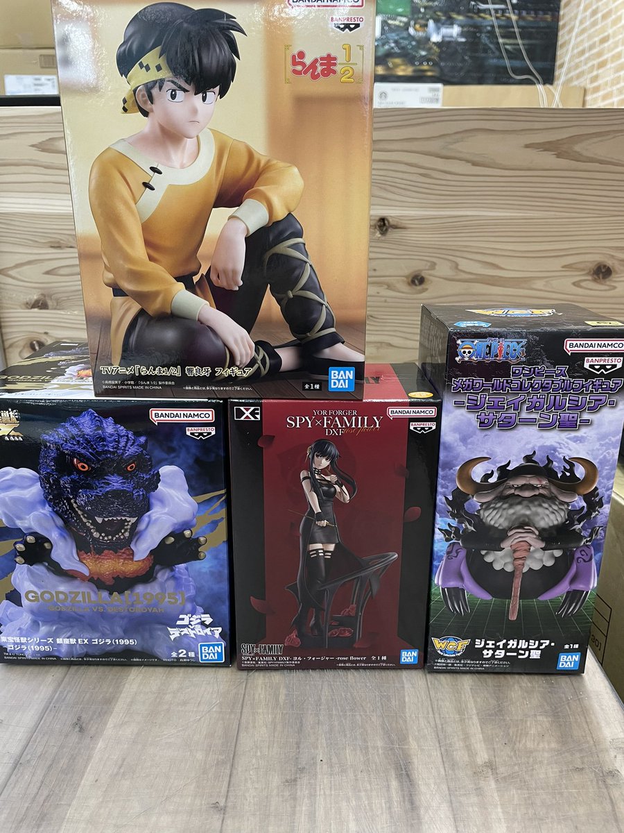 本日入荷のフィギュアです♪