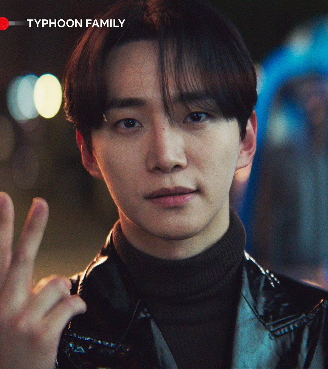 Netflix_PH's tweet image. my kdrama crush                      my kpop crush