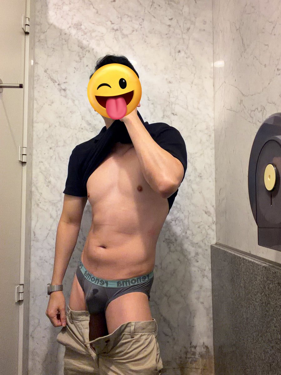 werkit002's tweet image. Retweet if you’d like to lick it 🍆