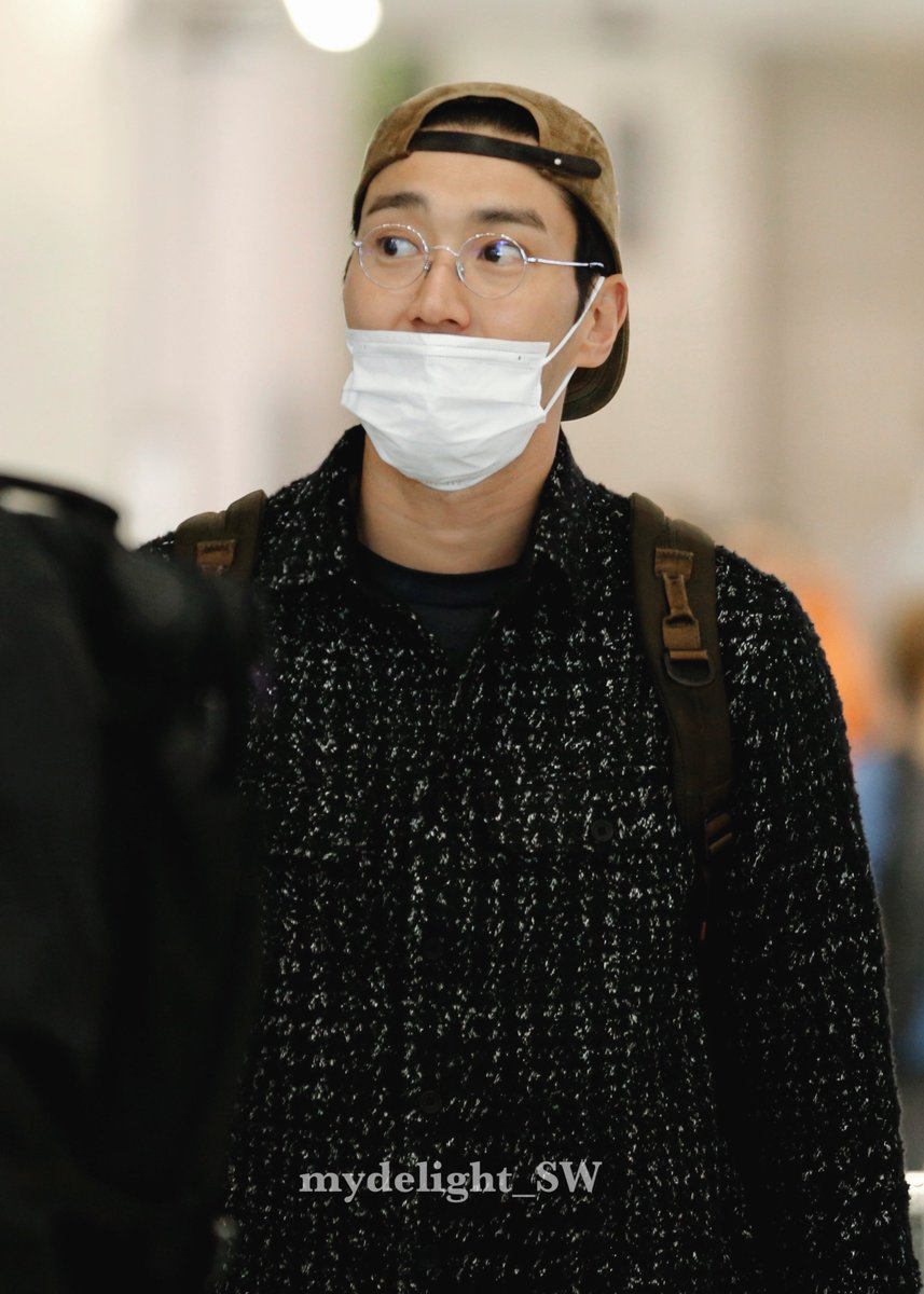 MyDelight_SW's tweet image. 251211 인천공항

딩왕러버 안뇽🥰

#시원 #최시원 #SIWON #崔始源 #シウォン 
#슈퍼주니어 #SUPERJUNIOR @siwonchoi