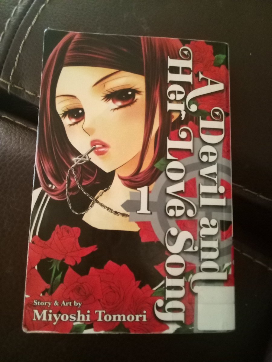 VixPicks's tweet photo. New things are happening !!
Come puruse our new section MANGA!! 
Time to satiate the anime action bug with a little dose of some gently use manga 😜 

https://t.co/VDhUPJ24oJ https://t.co/wfJDghy8EH