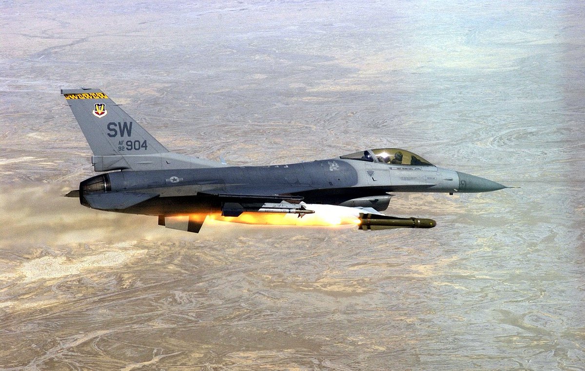 clashreport's tweet photo. The United States has approved a $686 million package to upgrade Pakistan’s F-16 fighter jets. https://t.co/zIubOWZ9Bg