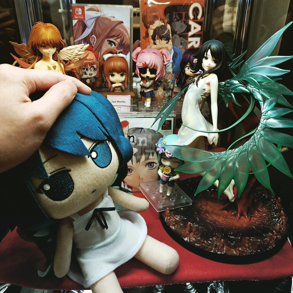 nyalra's tweet photo. I love Doki Doki Literature Club!

The fact that this wonderful game was born not in Japan but in the English world feels like destiny, and it remains a great challenge for us Japanese creators.
Without this work, I would never have felt motivated to create NEEDY.
Just Monika https://t.co/MGz27rMwk1