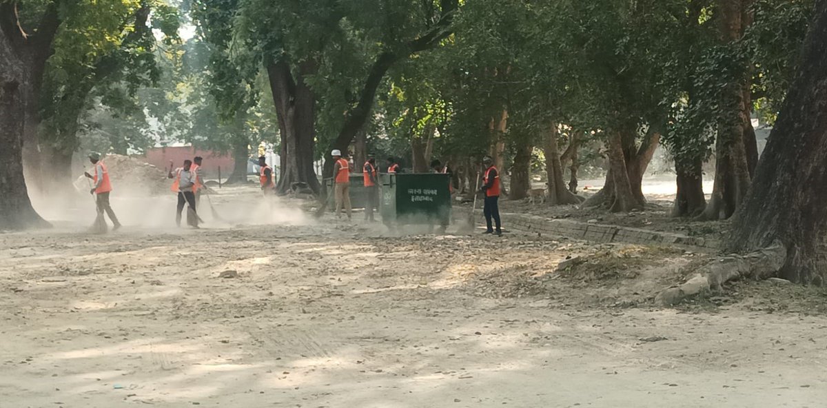 cballahabad's tweet photo. SHS2025: A special cleanliness drive was conducted to clean public parks, roads and surrounding areas, ensuring a cleaner and healthier environment for all. #SpecialCampaign5_0 #SHS2025 #SwachhBharat #Swachhotsav #SwachhataHiSeva2025
@pddecc https://t.co/OKJm9mx9cw
