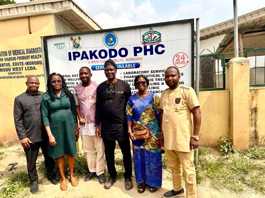 MedicalGuild's tweet image. COURTESY VISIT

A courtesy visit was made to IPAKODO PHC IKORODU.

On ground was the MOH who is also the Financial Secretary Dr O. Osunyomi, the OIC (officer in charge) and other staff of the PHC.

E-Signed
Olaitan R.B
Publicity Secretary