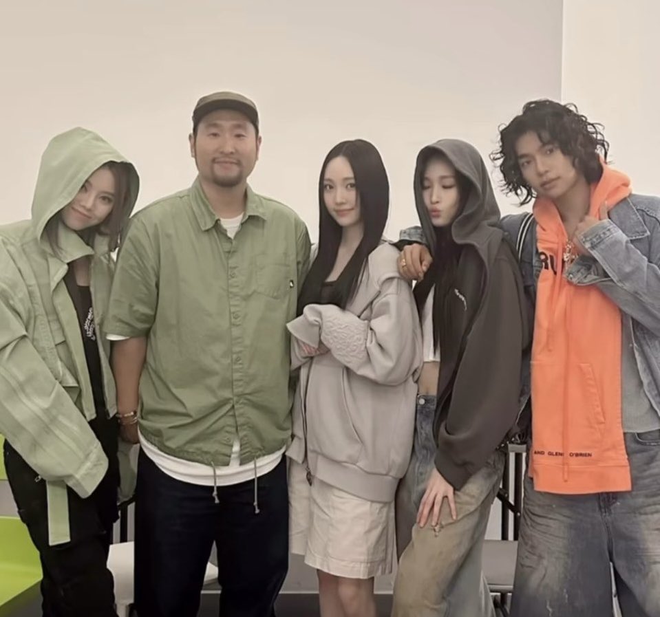 demi. 💫 tweet media