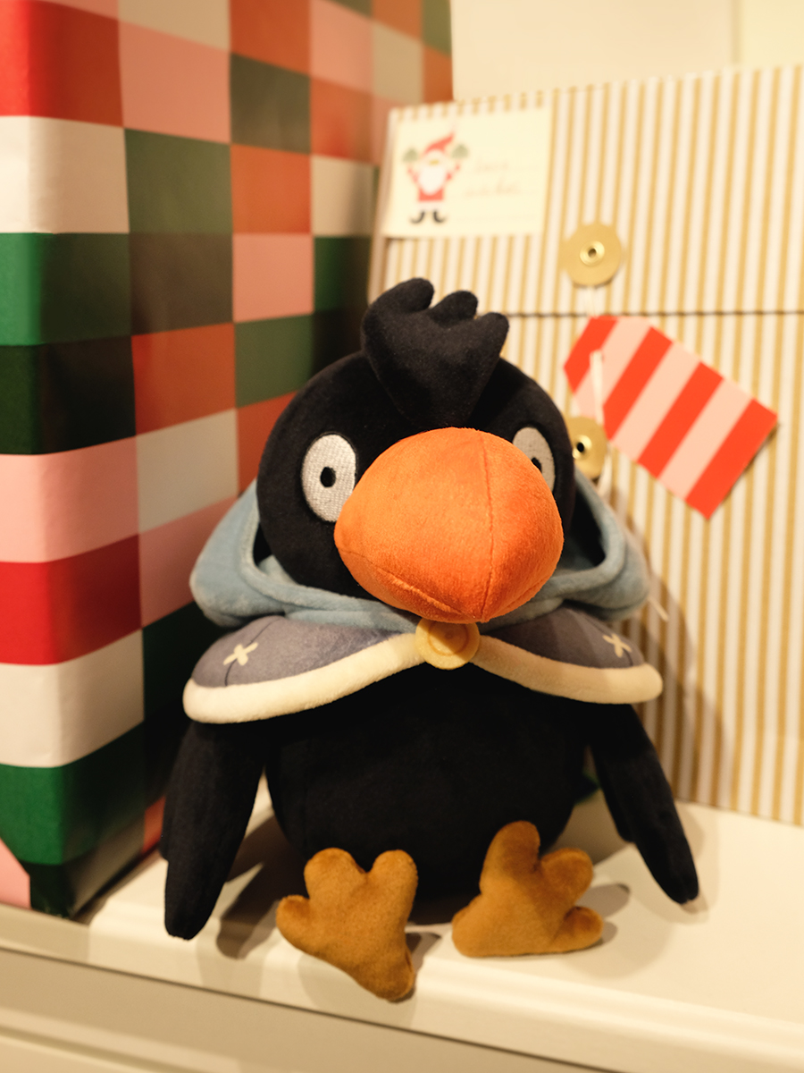 MTaSandrock's tweet photo. This is it! Only 48 hours left before the X Plushie campaign ends⌛️
If you’ve been thinking about grabbing Sandrock’s sassiest raven… do it now before he’s gone forever. 
Get X before the campaign closes:
https://t.co/cbgdOMtgEu https://t.co/AGlPMVkk9V