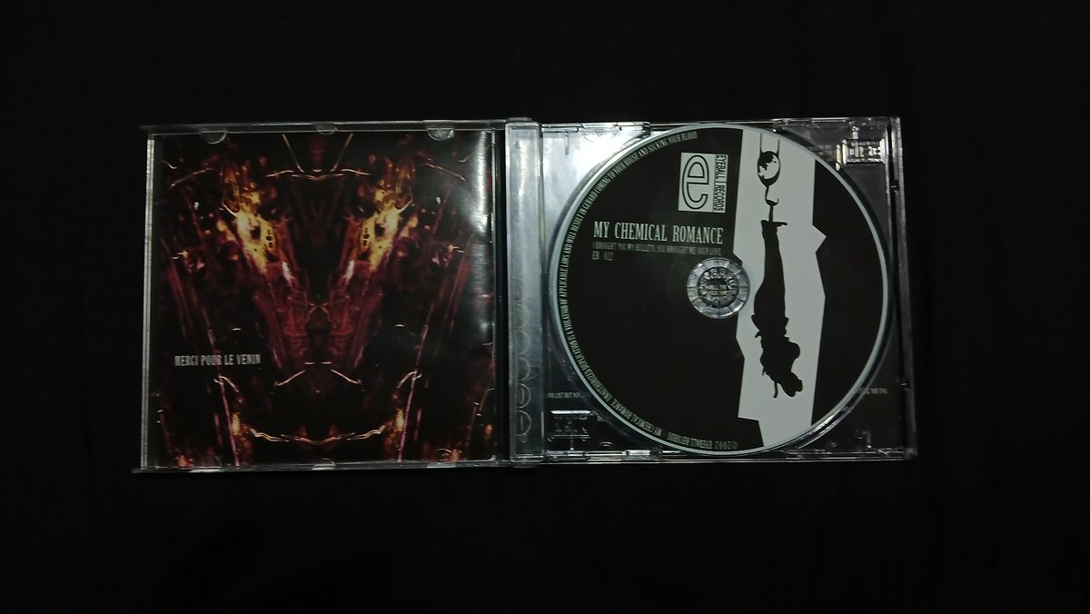 alienhesitante's tweet image. I Brought You My Bullets, You Brought Me Your Love ;

nao vou faze por ordem de compra mass foi um dos #primeiros q eu comprei, eh fanmade e eu #amo ele dms! eh um dos discos q eu mais escuto na vdd, a qualidade dele eh #impecavel !! acho q paguei 55 nele