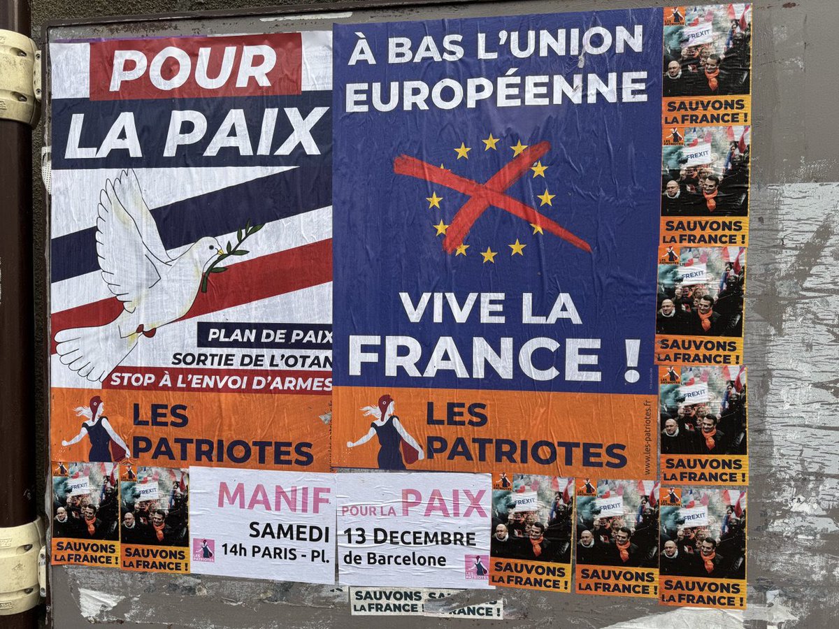 patriotes_93's tweet photo. Affichage Les Patriotes des militants de la circo 12 en Seine-Saint-Denis : #Montfermeil #Coubron #Vaujours

🪧Manifestation pour la Paix 🕊️
🕑 RDV 14h samedi 13 décembre
📍Place de Barcelone à Paris

Stoppons #Macron stoppons la Guerre
✊🏻 #Destitution

Apporter votre drapeau 🇫🇷 https://t.co/FpggO5pSBJ
