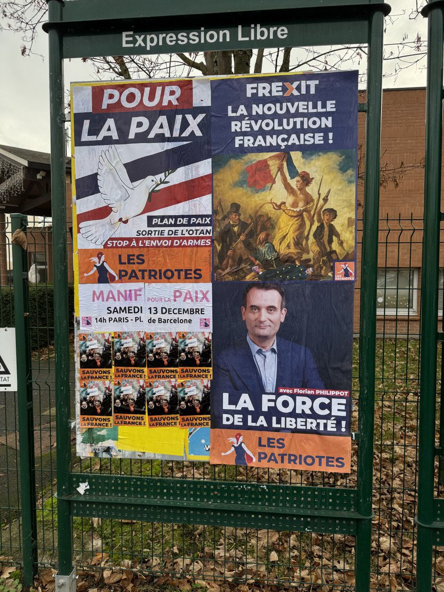 patriotes_93's tweet photo. Affichage Les Patriotes des militants de la circo 12 en Seine-Saint-Denis : #Montfermeil #Coubron #Vaujours

🪧Manifestation pour la Paix 🕊️
🕑 RDV 14h samedi 13 décembre
📍Place de Barcelone à Paris

Stoppons #Macron stoppons la Guerre
✊🏻 #Destitution

Apporter votre drapeau 🇫🇷 https://t.co/FpggO5pSBJ