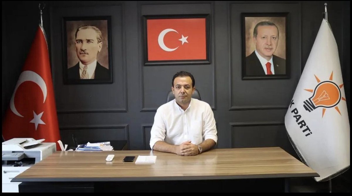 Bugün İl Başkanlığımızdaki nöbet görevini İl Yönetim Kurulu Üyemiz Ahmet Aslan Gülter yürütüyor.

AK Parti, milletin değerleriyle yol alan bir harekettir.
Kapımız da gönlümüz de her daim milletimize açıktır.🇹🇷

Görüşlerinizi aktarmak, önerilerinizi iletmek ve bir çayımızı içmek