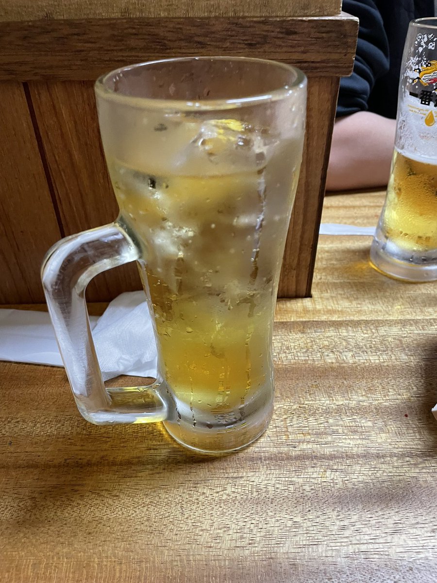 キイロいいよね(ちなみに黒ホッピー3杯は飲んでからね笑)