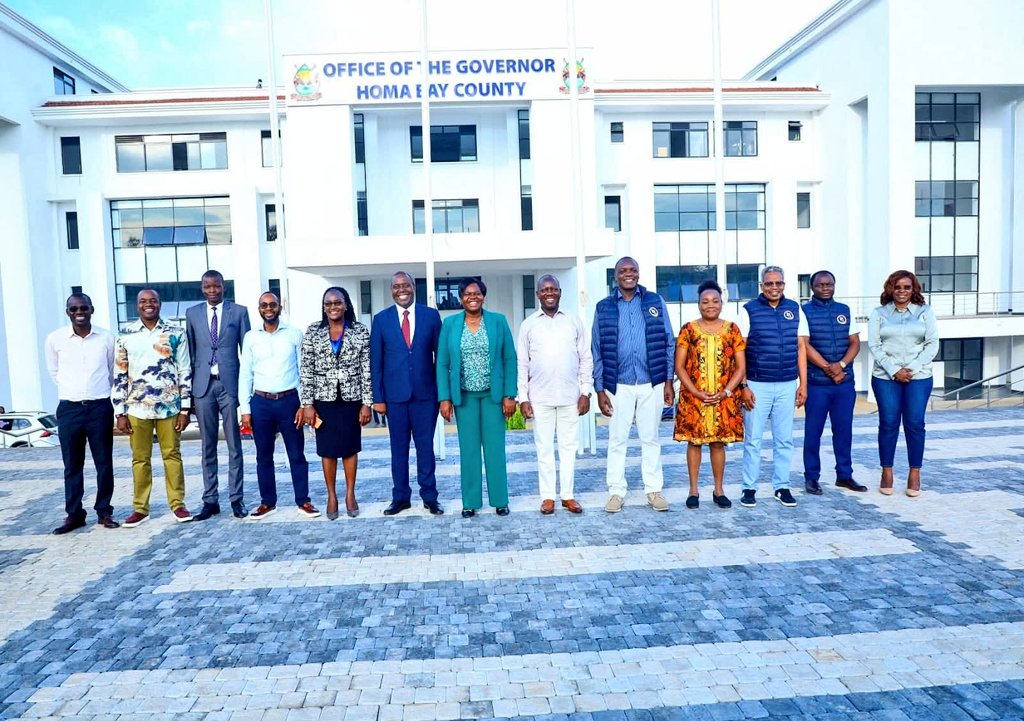 gladyswanga's tweet photo. This morning, I welcomed the Director of Public Prosecutions, Renson Ingonga, and his team as they commenced their working tour in the county.

We deliberated on partnering on facilitation of expert witnesses and witness protection,  promoting community awareness and making justice more accessible to minors, women and other vulnerable groups in addressing sexual and gender-based violence in the county and addressing county by-laws offences. 

We reaffirm our commitment to sustained collaboration with ODPP to improve justice delivery, public safety, and lawful governance.