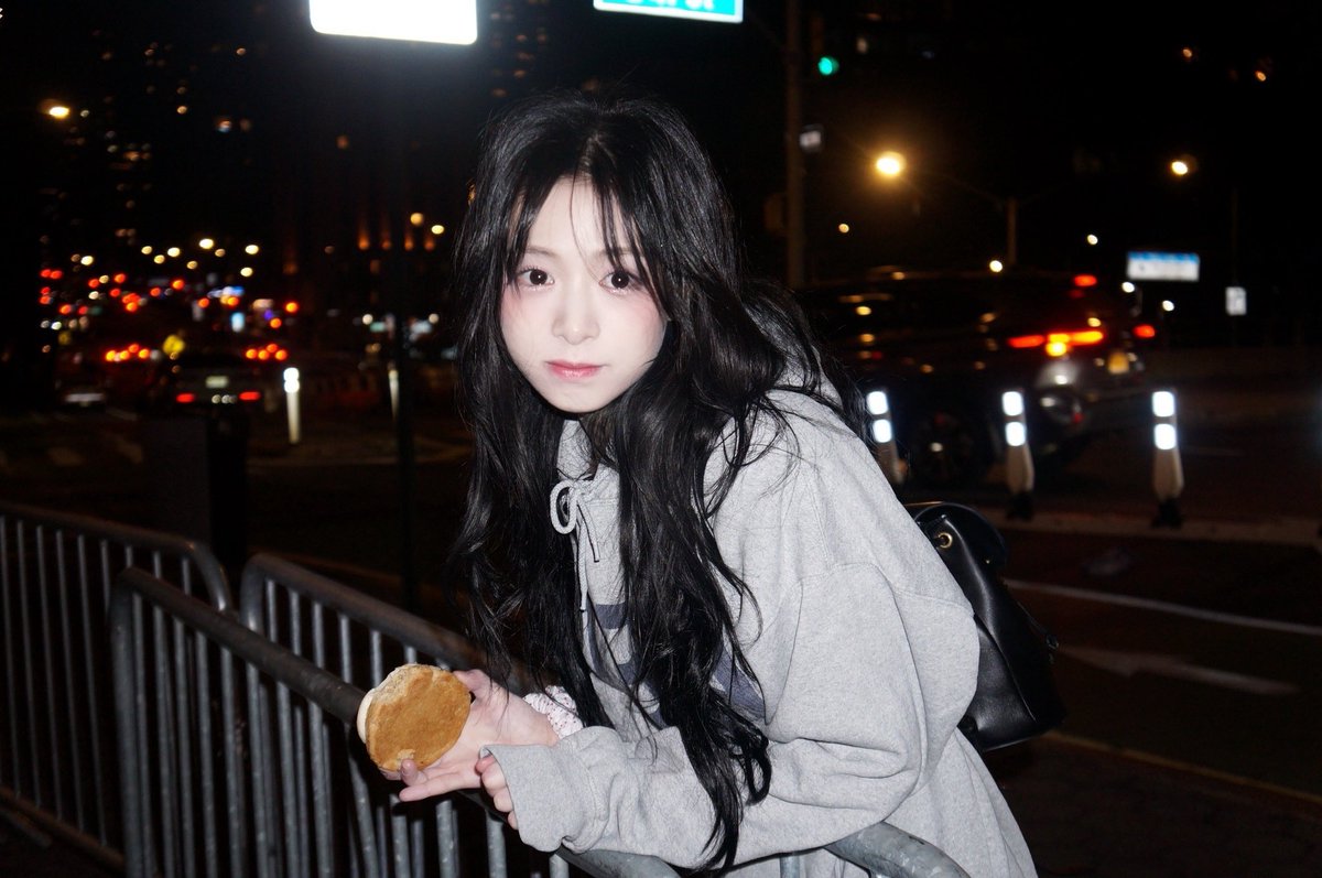 aahyeonnn's tweet photo. 아기여친미 https://t.co/qUpzj9CMui