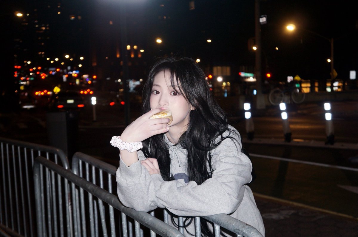 aahyeonnn's tweet photo. 아기여친미 https://t.co/qUpzj9CMui