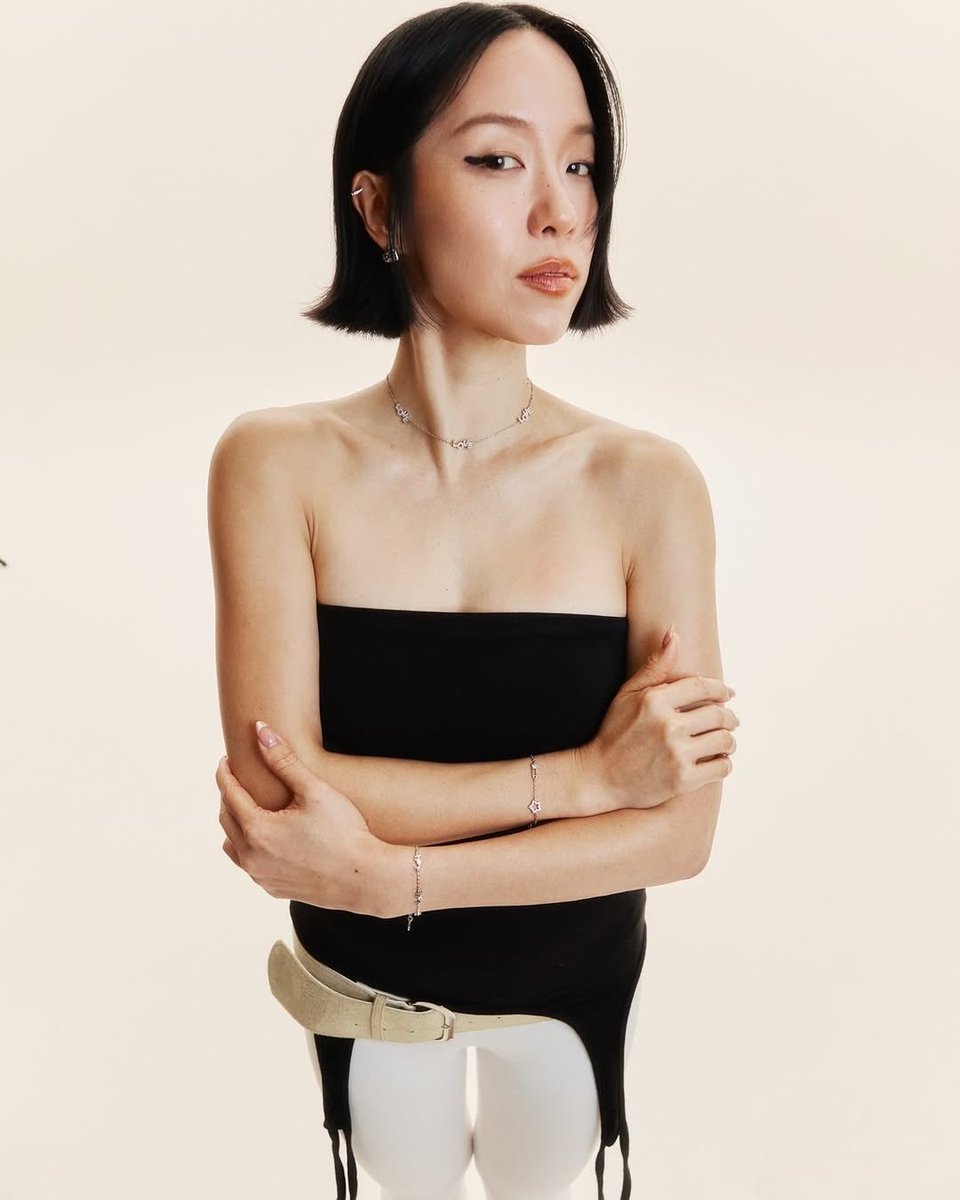 Siam_Paragon's tweet photo. พลอย หอวัง ร่วมเฉลิมฉลองการเปิดตัวบูติก Acne Studios แห่งแรกในประเทศไทย ณ ศูนย์การค้าสยามพารากอน ในวันที่ 11 ธันวาคม 2568 นี้
Acne Studios ชั้น 1, ฝั่ง South, สยามพารากอน
#ployhorwang #AcneStudios #AcneStudiosLovesBangkok #SiamParagon https://t.co/Xe0txCk23B