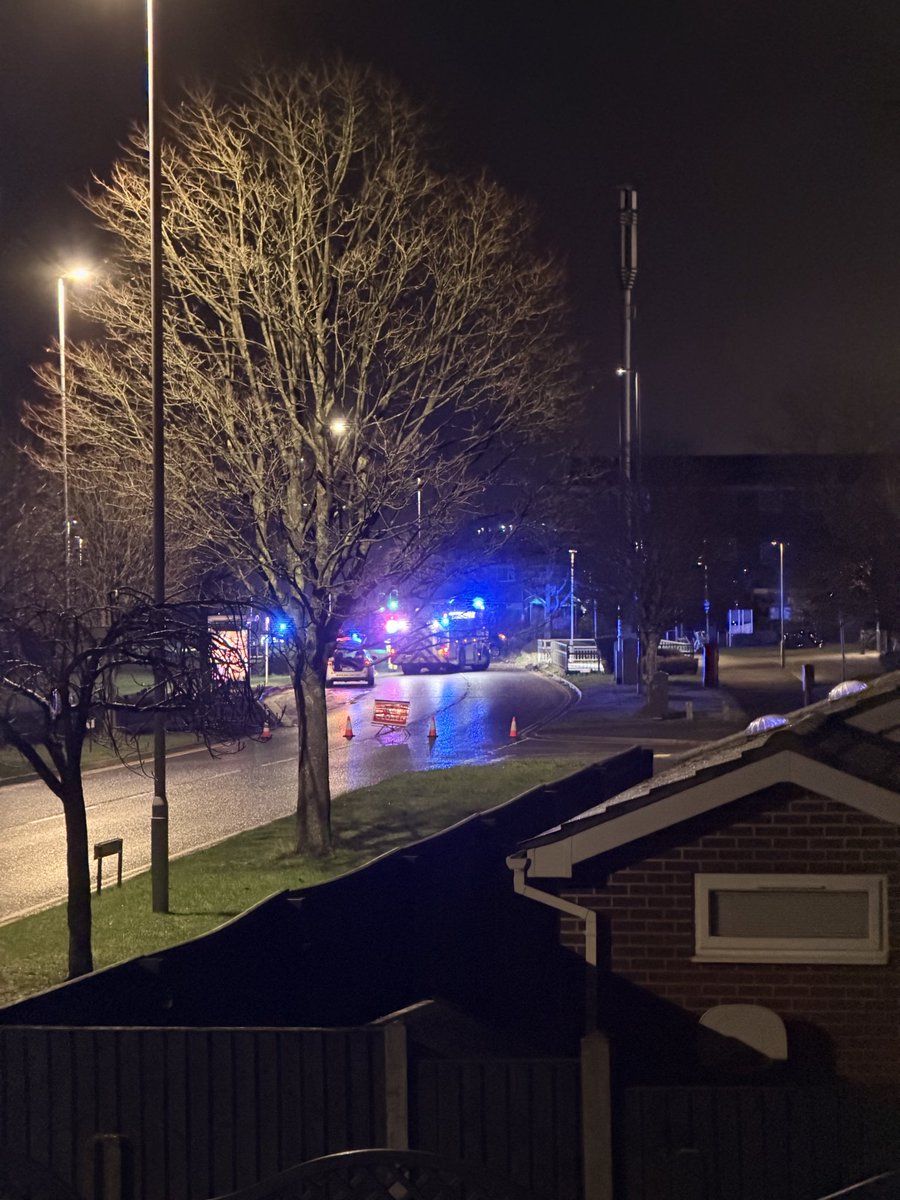keepingitwelsh's tweet photo. Incident on Adastral Road this morning by The Pilot. Road is currently closed @Bournemouthecho https://t.co/BF34ocMUkg
