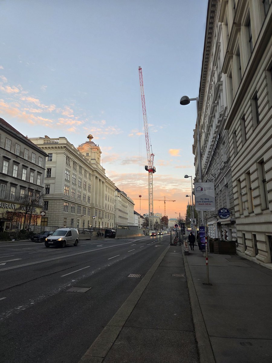 rafavidalperez's tweet photo. Ready to start first #EACVI2025 @escardio day in Vienna after #ubertrip at night. See you in Messe Wien. https://t.co/xZ5wvlNALZ