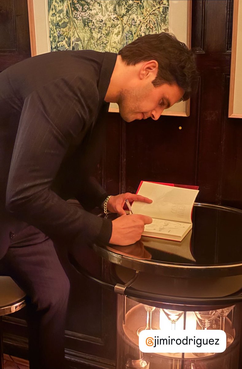 𝑪𝒐𝒄𝒐 tweet media