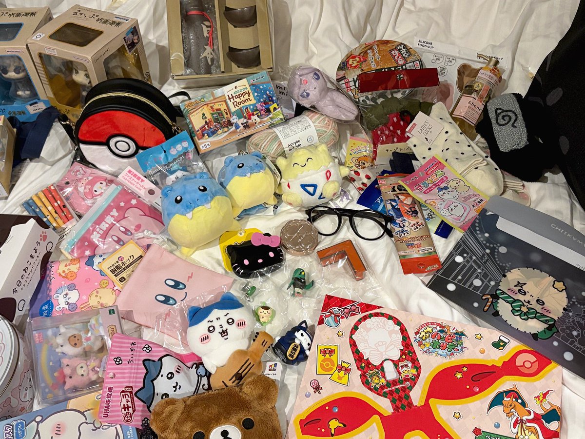 여행을 다녀왔어요..
이번 여행에서는 나루토 써클렛을 뜨어서 갔네요..( •̀.̫•́)و✧ 근데 룩업은 품절이었어요..🥺