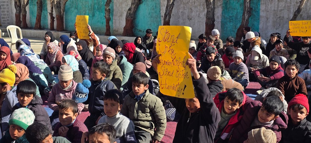 World Human Rights Day celebrated at Dras with participation from Army Goodwill School &amp; CRS Dras. Inspiring talks, interactive podcasts, and discussions highlighted this year’s theme — “Our Everyday Essentials.” #HumanRightsDay 
#Dras <a href="/NorthernComd/">Northern Command</a> <a href="/DDNewslive/">DD News</a> <a href="/airnewsalerts/">All India Radio News</a>