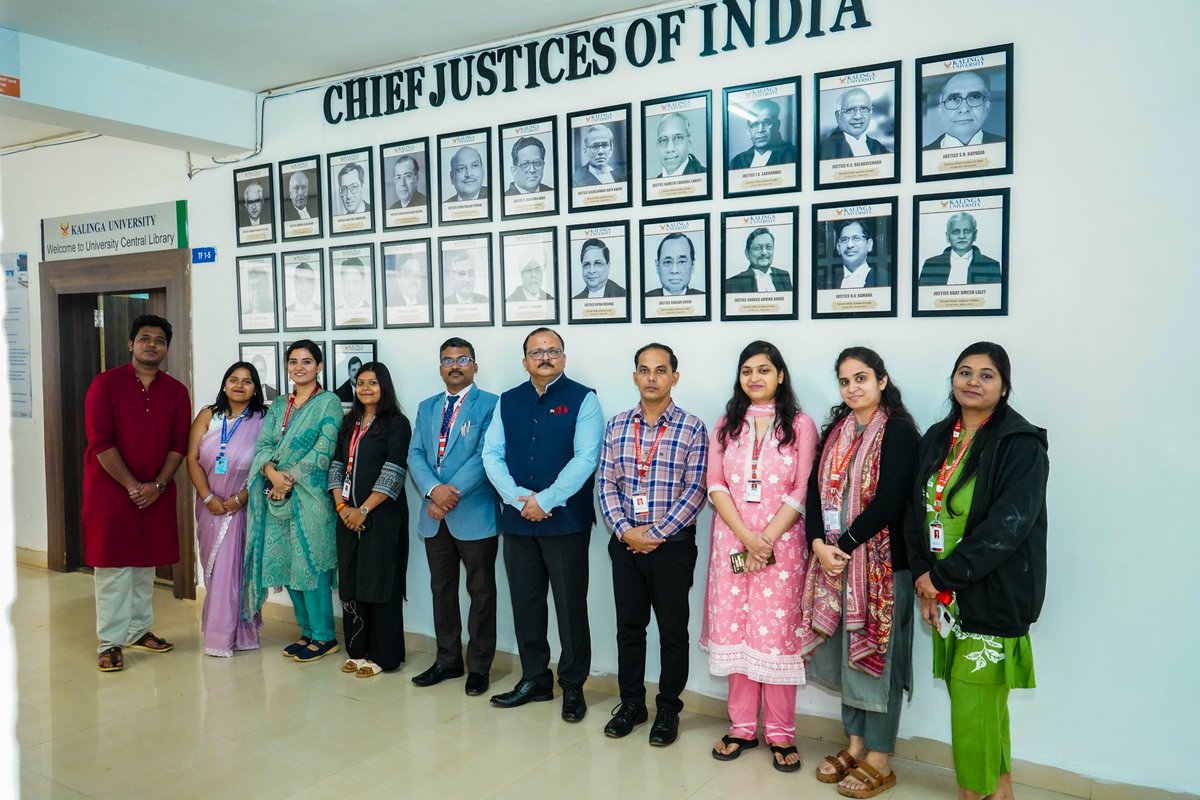 Kalinga_CG's tweet photo. A major highlight was the inauguration of the Wall of Fame of Chief Justices of India, celebrating their contribution to India’s judicial legacy. Cultural performances further showcased the unity and diversity upheld by the Constitution. https://t.co/GKDezp8H5b