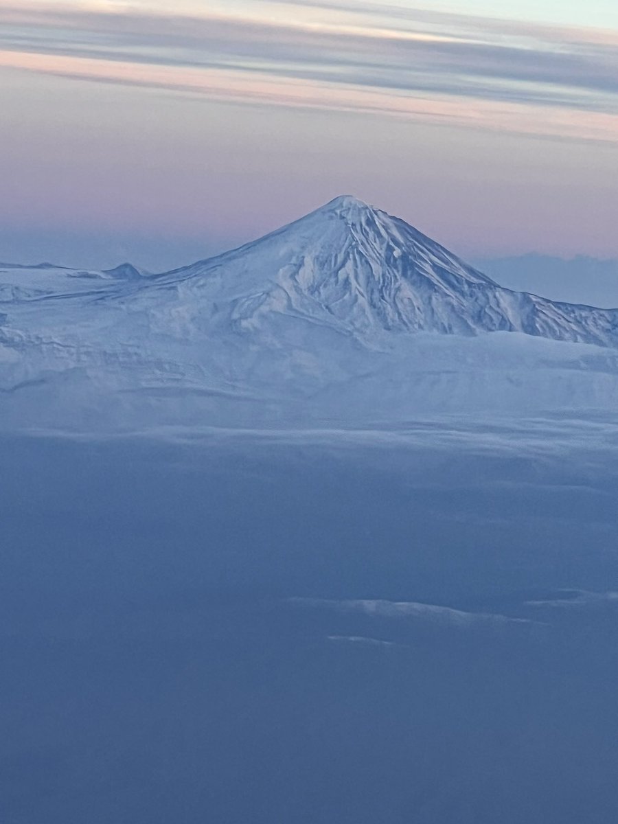 #دماوند زیبا
امروز پنج‌شنبه ۲۰ آذر