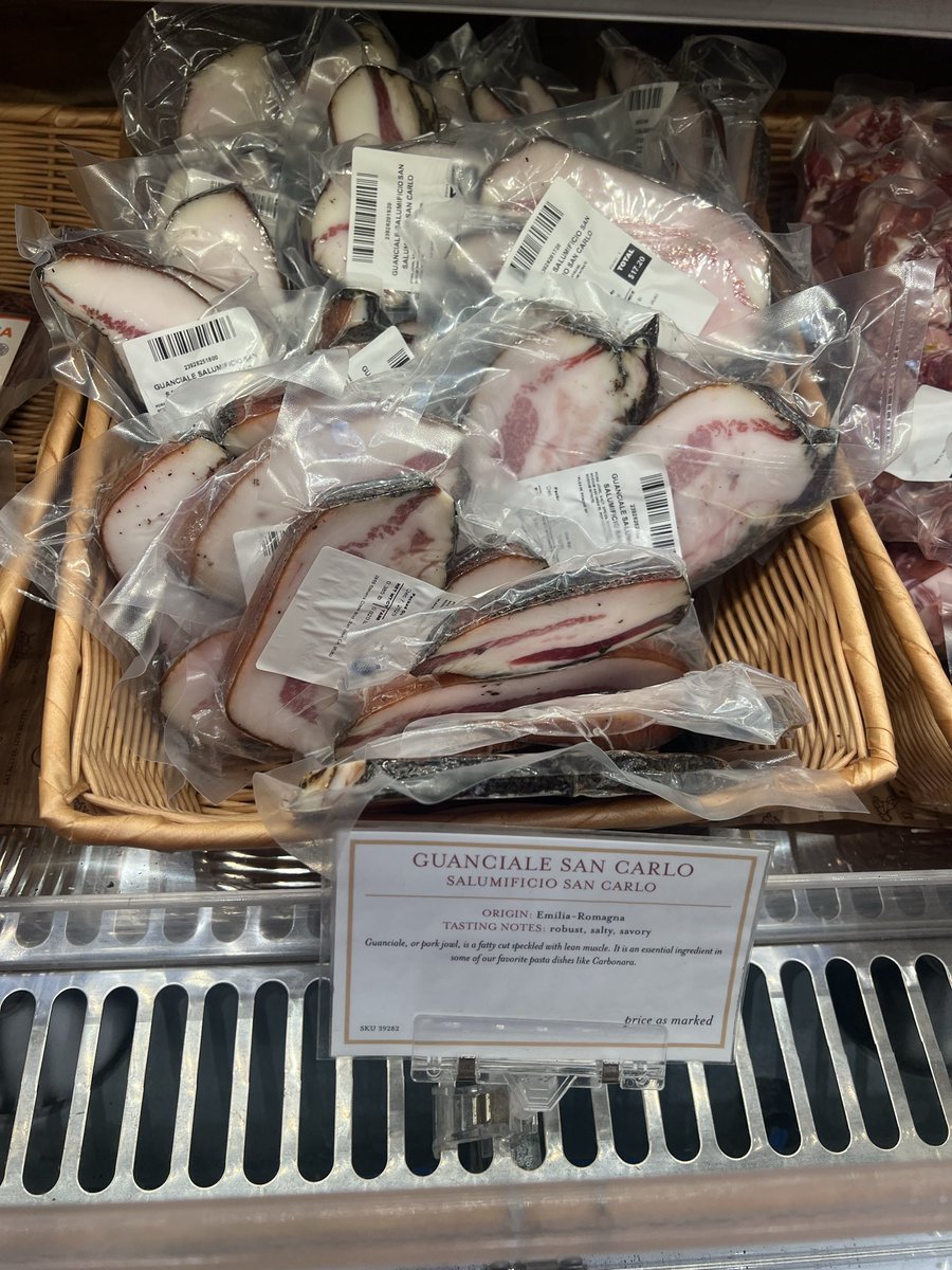 例の🇮🇹農業大臣激怒の件で本物のグアンチャーレでカルボナーラを作ってみた
オーソドックスレシピ、むずい......！